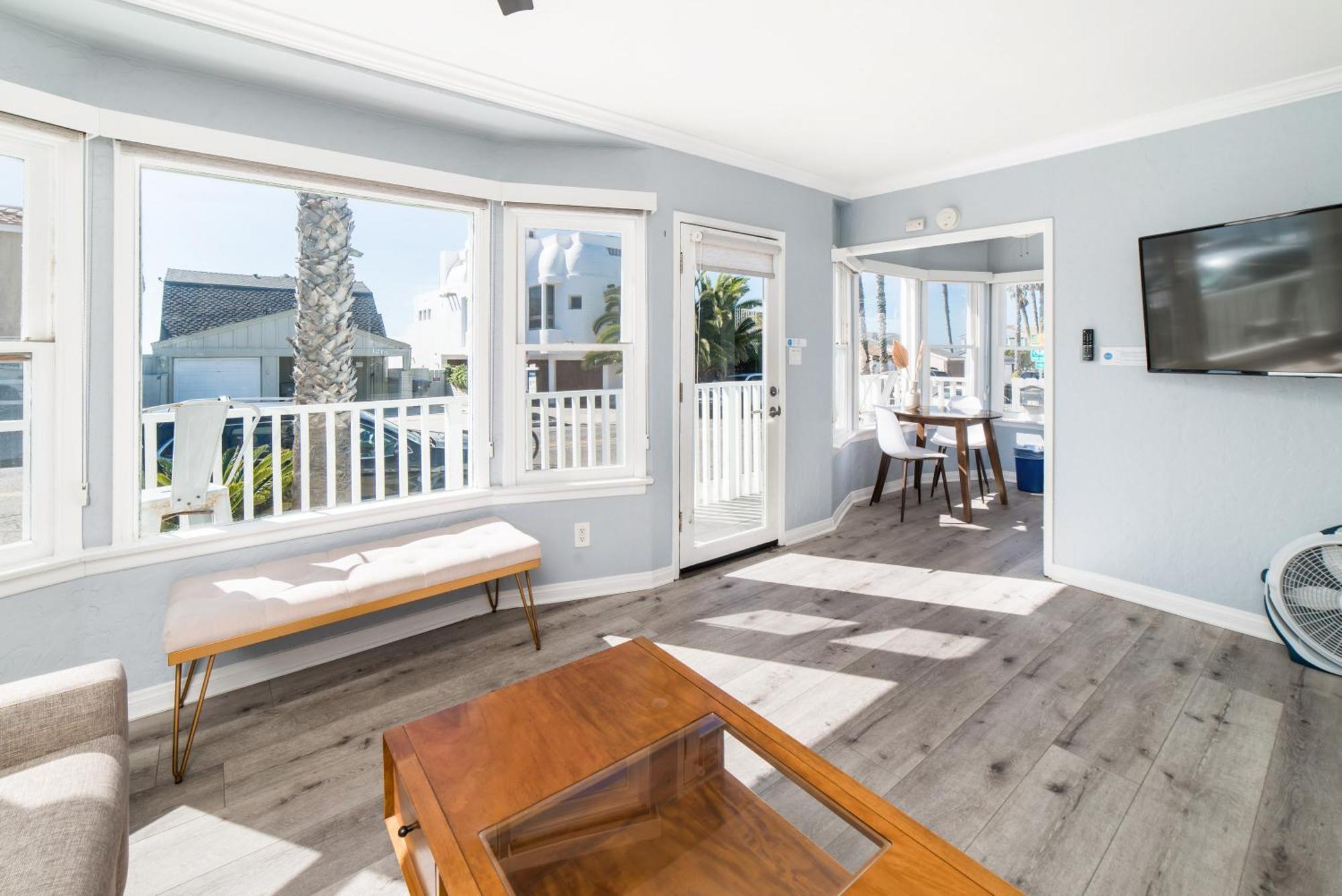 Pacific Bungalow In Oceanside With Backyard & Tiny House Eksteriør bilde