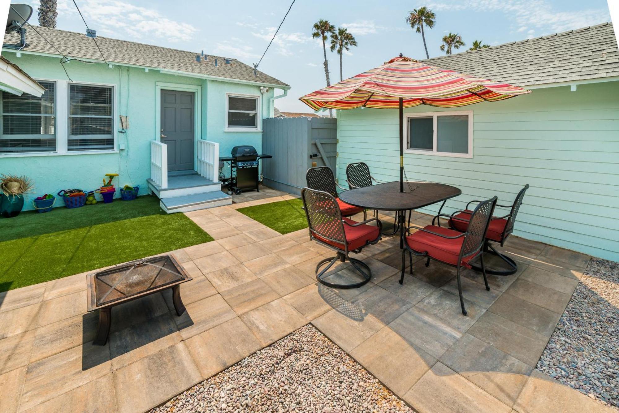 Pacific Bungalow In Oceanside With Backyard & Tiny House Eksteriør bilde