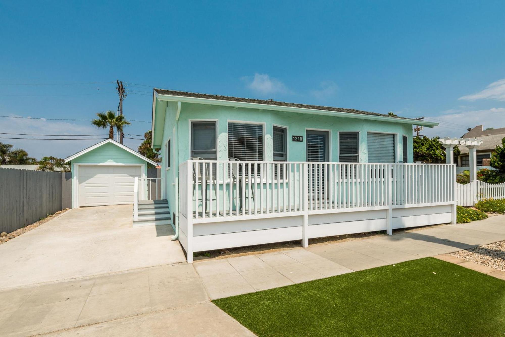 Pacific Bungalow In Oceanside With Backyard & Tiny House Eksteriør bilde