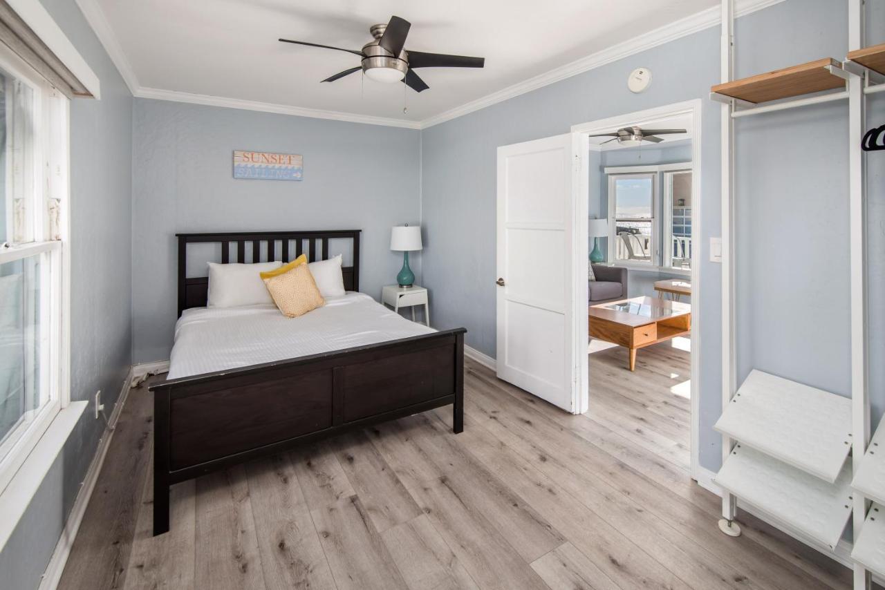 Pacific Bungalow In Oceanside With Backyard & Tiny House Eksteriør bilde